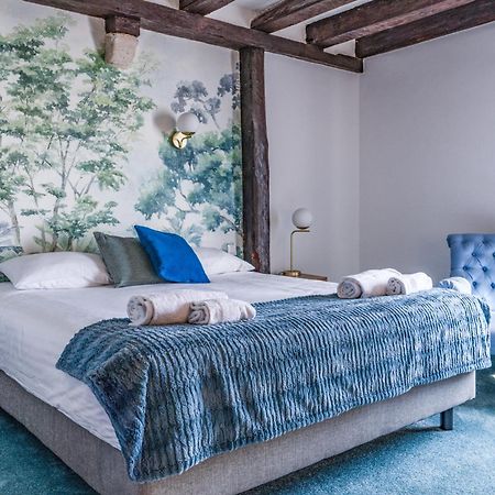 The Originals Boutique, Hotel Le George , Лош Екстериор снимка