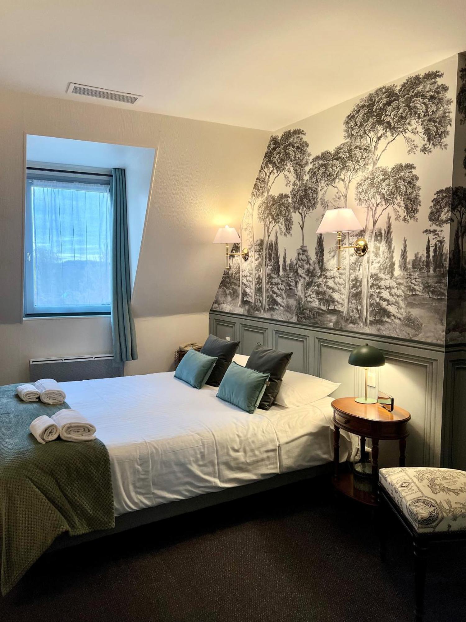 The Originals Boutique, Hotel Le George , Лош Екстериор снимка